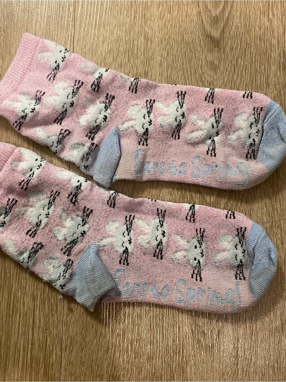 Women’s Pink Bunny Pattern Crew Socks Well Worn - Picture 2 of 5